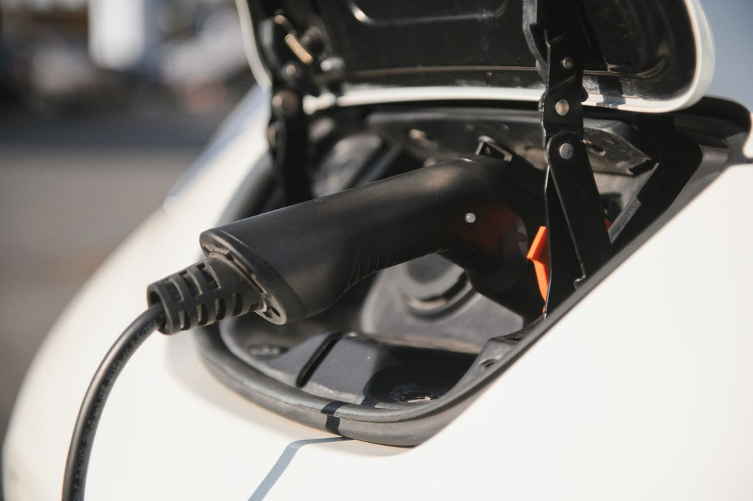 Local EV dealers, solar panel installers see spike in business as tax credits expire - Milwaukee Journal Sentinel